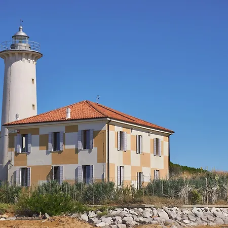 Three-bedroom Flat With Balcony In