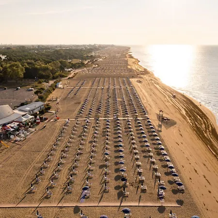 Three-bedroom Flat With Balcony In