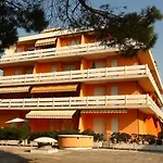 Appartement Three-bedroom Flat With Balcony In Bibione