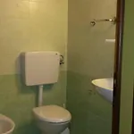 Daire Three-bedroom Flat With Balcony In