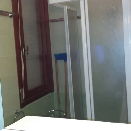 Three-bedroom Flat With Balcony In