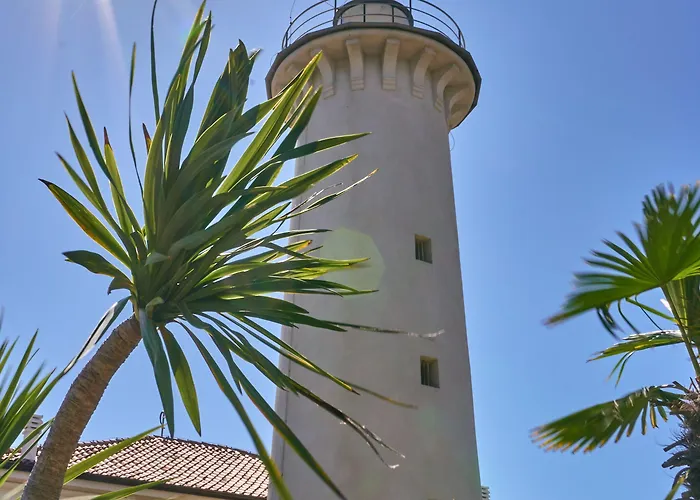 Apartman Three-bedroom Flat With Balcony In